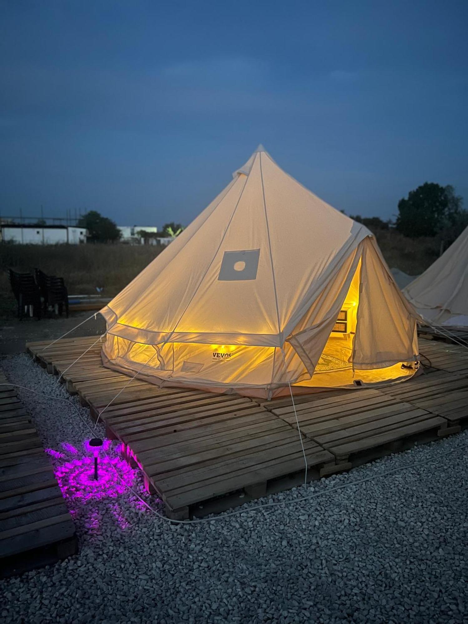 Meme Glamping 호텔 코르부 객실 사진