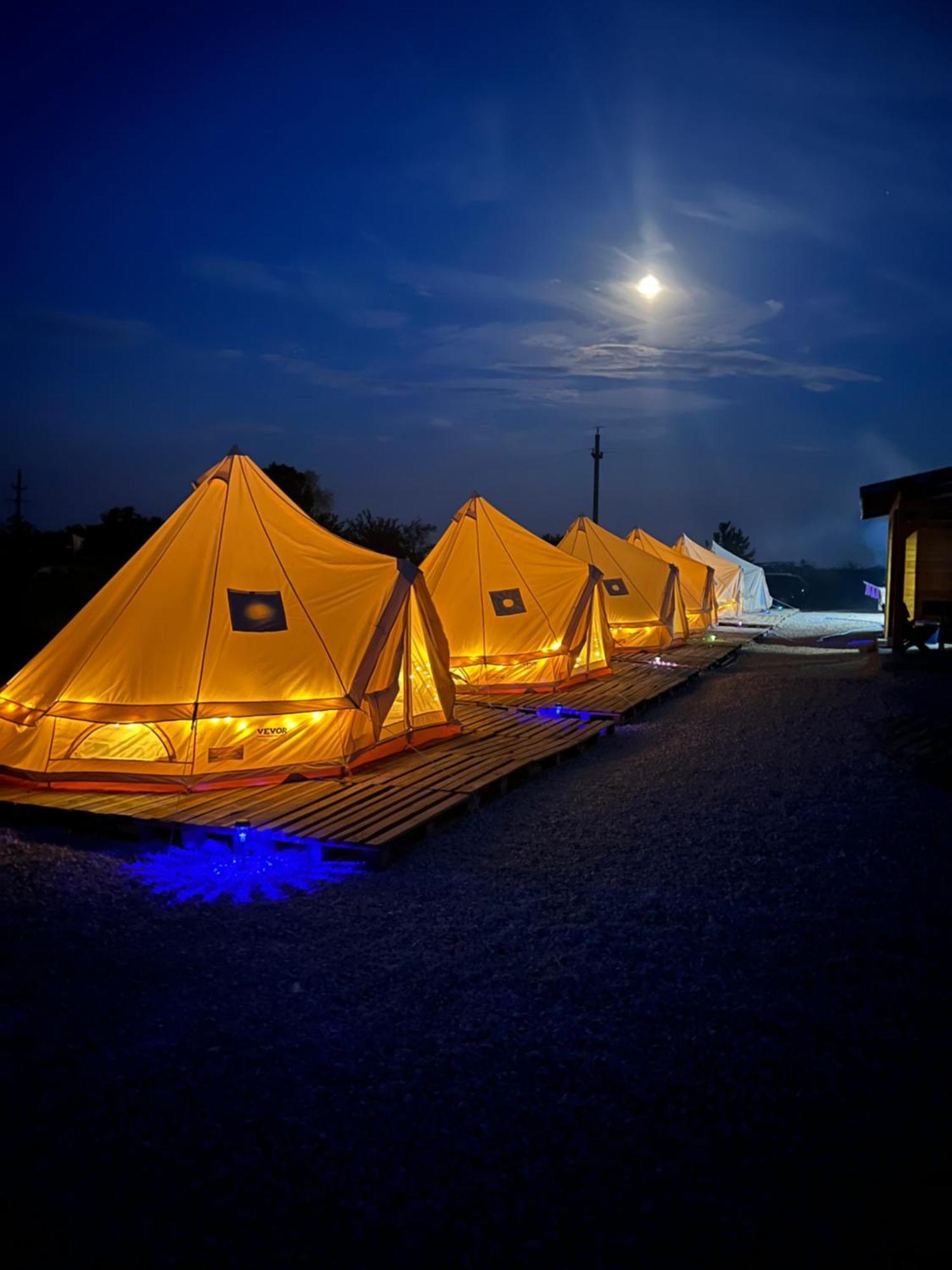 Meme Glamping 호텔 코르부 외부 사진